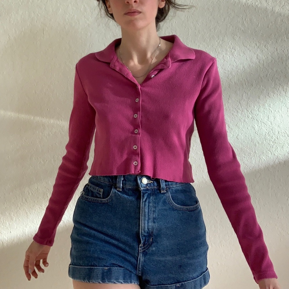 Brand Melville pink cropped long sleeved shirt